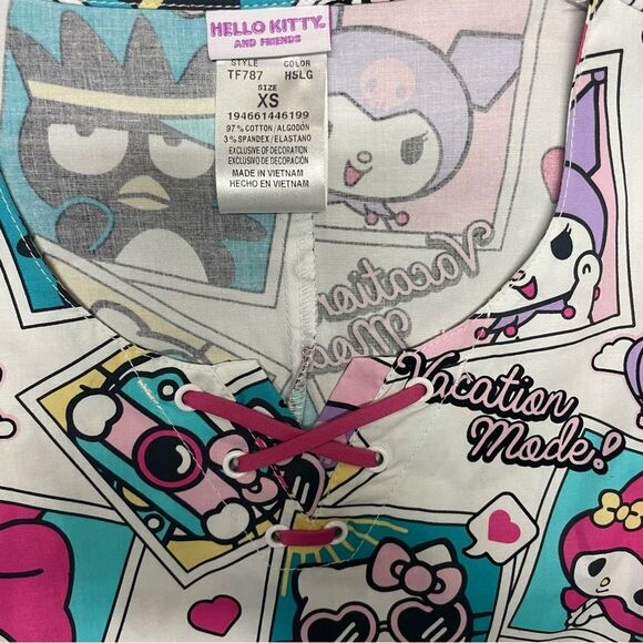 Tooniforms Scrubs Top For Women Round Neck TF787 - Picture 4 of 9